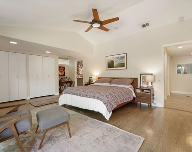 4927 Bellaire Avenue - Photo Thumbnail 15