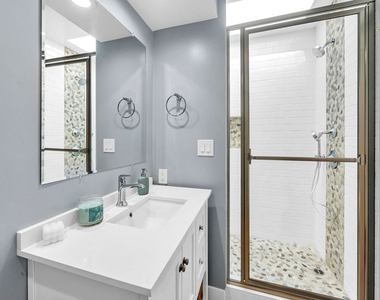 25444 Malibu Road - Photo Thumbnail 12