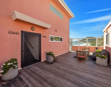 25444 Malibu Road - Photo Thumbnail 6