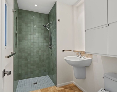 9001 Rosewood Avenue - Photo Thumbnail 30