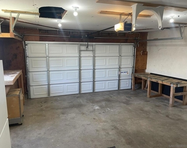 10428 Len Court - Photo Thumbnail 9
