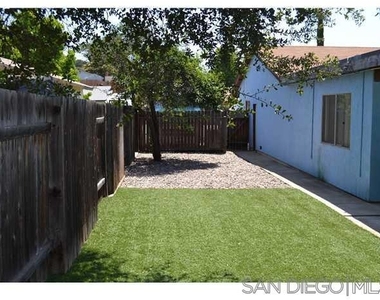 10428 Len Court - Photo Thumbnail 12