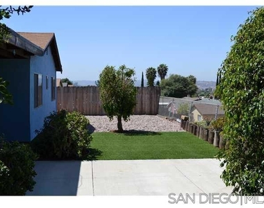 10428 Len Court - Photo Thumbnail 11