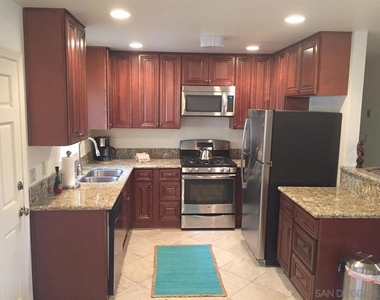 1460 W Oliver Avenue - Photo Thumbnail 5