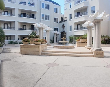 655 Columbia St - Photo Thumbnail 24