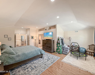 2111 Peak Place - Photo Thumbnail 36