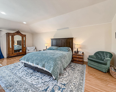 2111 Peak Place - Photo Thumbnail 35