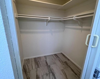 937 Shadow Lake Drive - Photo Thumbnail 22