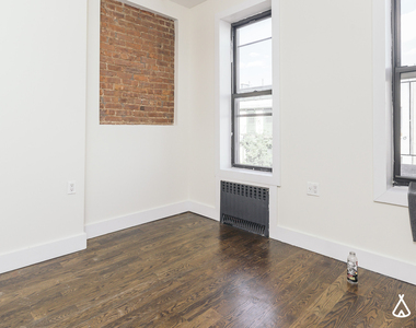 287 Troutman St 11237 - Photo Thumbnail 2