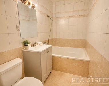 18 Goodwin Place - Photo Thumbnail 6