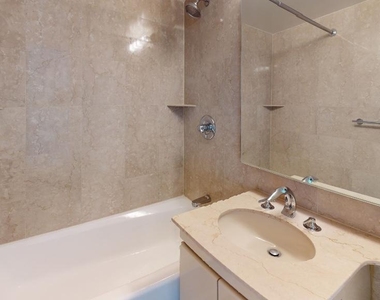 East 63rd Street - Photo Thumbnail 8