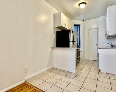 401 East 91st Street - Photo Thumbnail 4