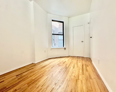 401 East 91st Street - Photo Thumbnail 10