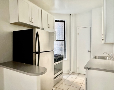 401 East 91st Street - Photo Thumbnail 1