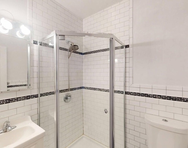 125 East 7th Street - Photo Thumbnail 3