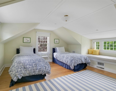 9 Ocean Avenue - Photo Thumbnail 23