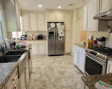 15 Somerset Drive S - Photo Thumbnail 8