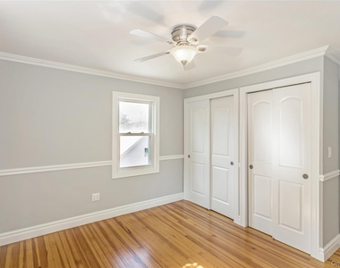 104 Sheridan Avenue - Photo Thumbnail 18