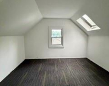 181 Orchid Drive - Photo Thumbnail 7