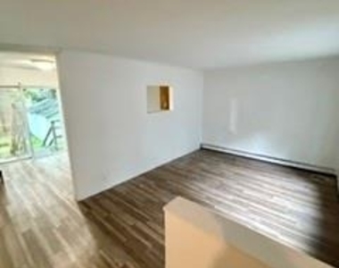 181 Orchid Drive - Photo Thumbnail 2