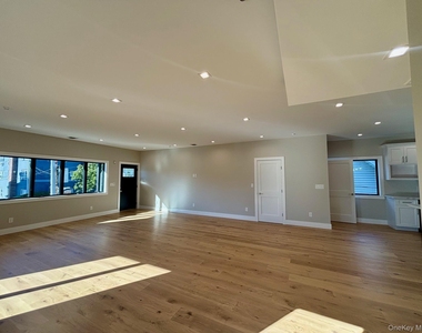163 Harrison Avenue - Photo Thumbnail 3