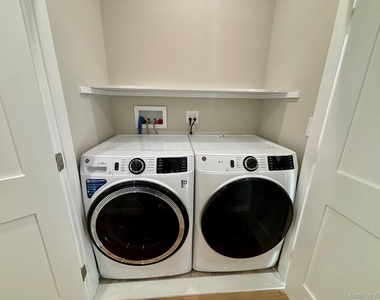 163 Harrison Avenue - Photo Thumbnail 10