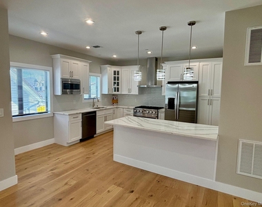 163 Harrison Avenue - Photo Thumbnail 4