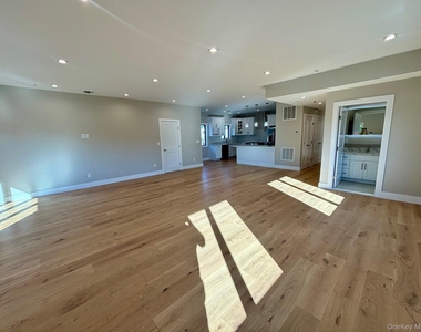 163 Harrison Avenue - Photo Thumbnail 2