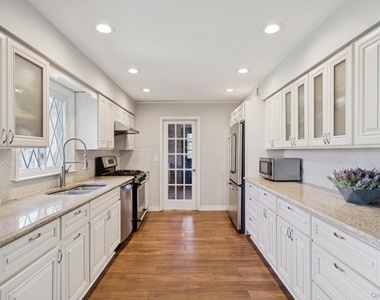 61 Arleigh Road - Photo Thumbnail 7