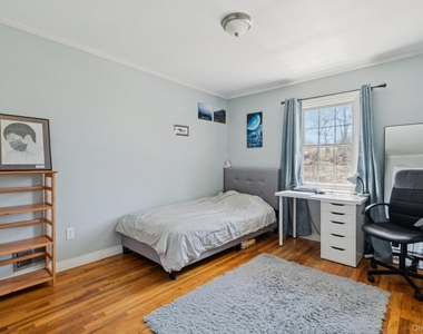 61 Arleigh Road - Photo Thumbnail 18