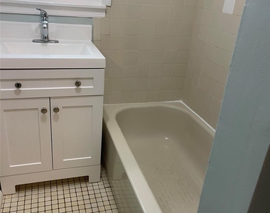 206 Dickinson Avenue - Photo Thumbnail 4