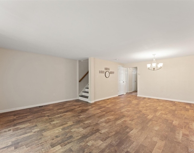 1 Clara Court - Photo Thumbnail 5