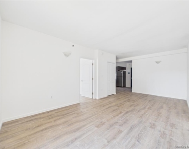 9730 64 Th Avenue - Photo Thumbnail 3