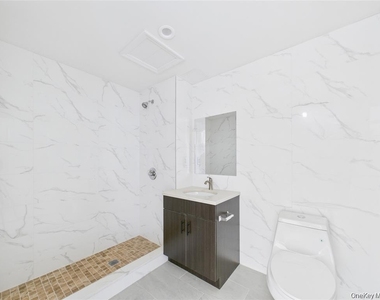 9730 64 Th Avenue - Photo Thumbnail 5