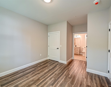 1 Conklin Street - Photo Thumbnail 12