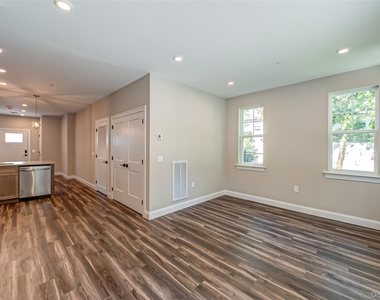 1 Conklin Street - Photo Thumbnail 2