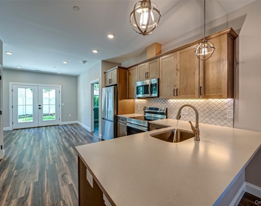 1 Conklin Street - Photo Thumbnail 7