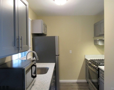 37 Alpine Drive - Photo Thumbnail 2