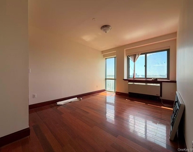 4318 Main Street - Photo Thumbnail 11