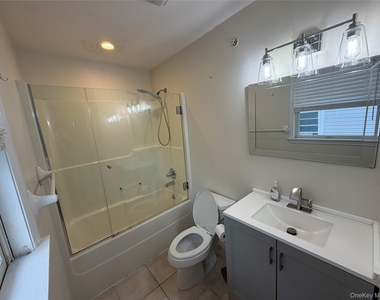 71 Crotona Avenue - Photo Thumbnail 11