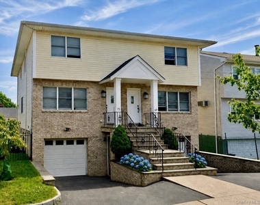 71 Crotona Avenue - Photo Thumbnail 5