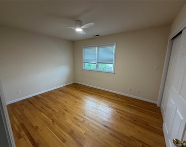 71 Crotona Avenue - Photo Thumbnail 14