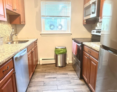 18 Linden Street - Photo Thumbnail 3