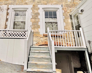 1612 Main Street - Photo Thumbnail 5