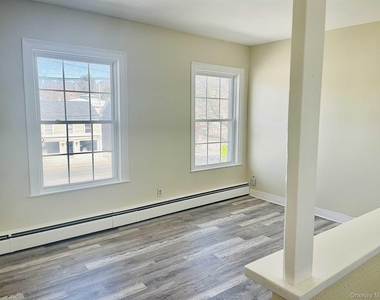 1612 Main Street - Photo Thumbnail 16