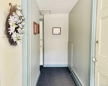 1612 Main Street - Photo Thumbnail 6