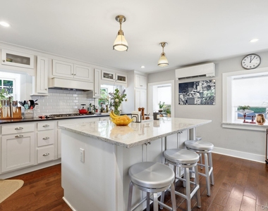 51 Adriance Avenue - Photo Thumbnail 13