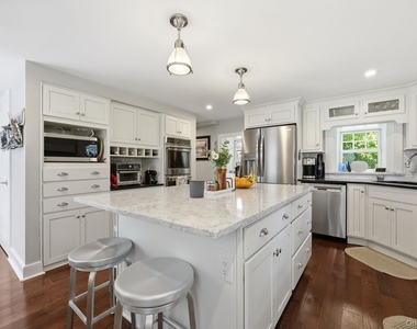 51 Adriance Avenue - Photo Thumbnail 14