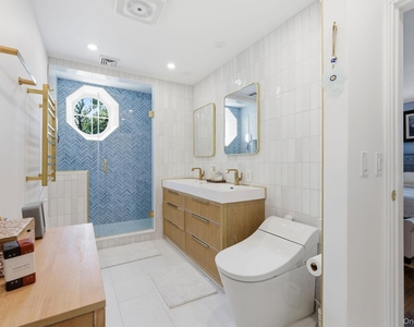 51 Adriance Avenue - Photo Thumbnail 16