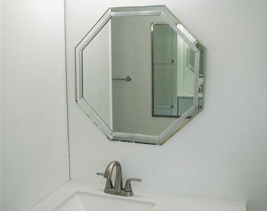 46 Poplar Street - Photo Thumbnail 16